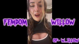 Gaming While Ripping Farts On My Bitch Fkin Slave